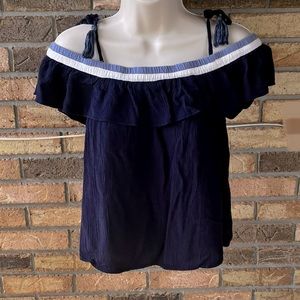 American Eagle Outfitters cold shoulder top